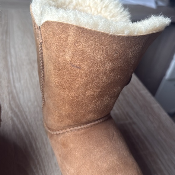 Ugg Bailey Button Women’s Boots in Chestnut - Picture 5 of 7